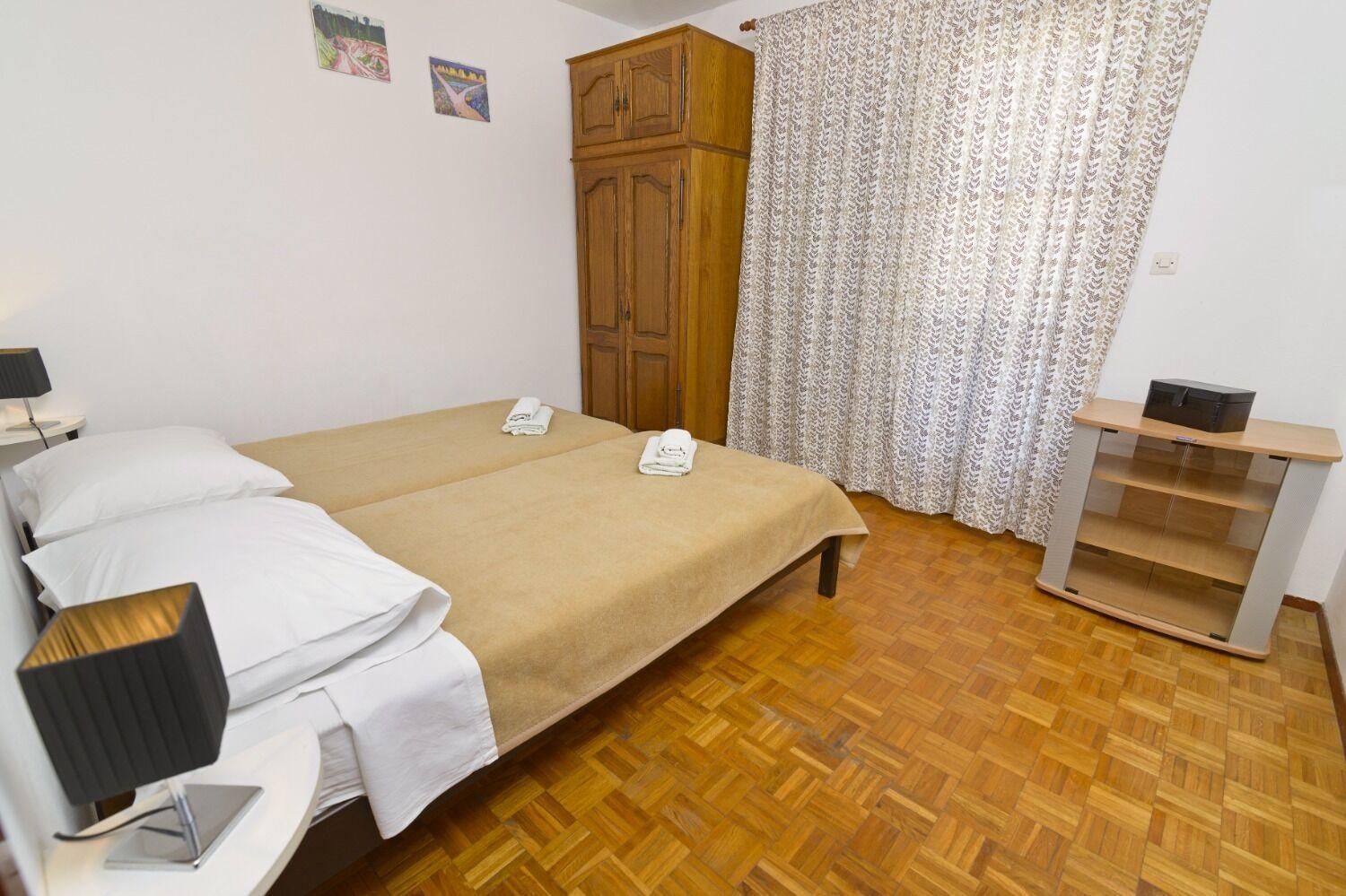 Apartments Ive - With Sea View Тисно Екстериор снимка